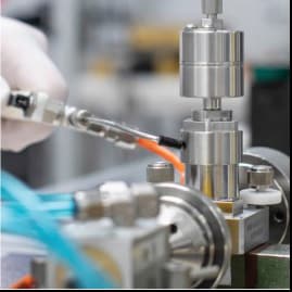 cleanroom assembly of an ALD20 UHP valve for semiconductor industry use
